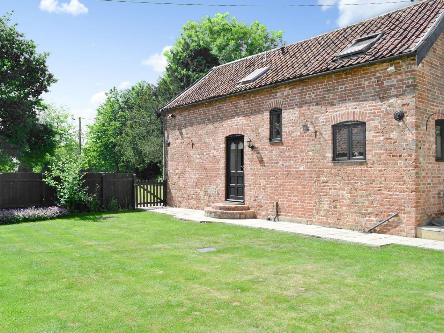 The Cottage Great Ellingham Exteriör bild